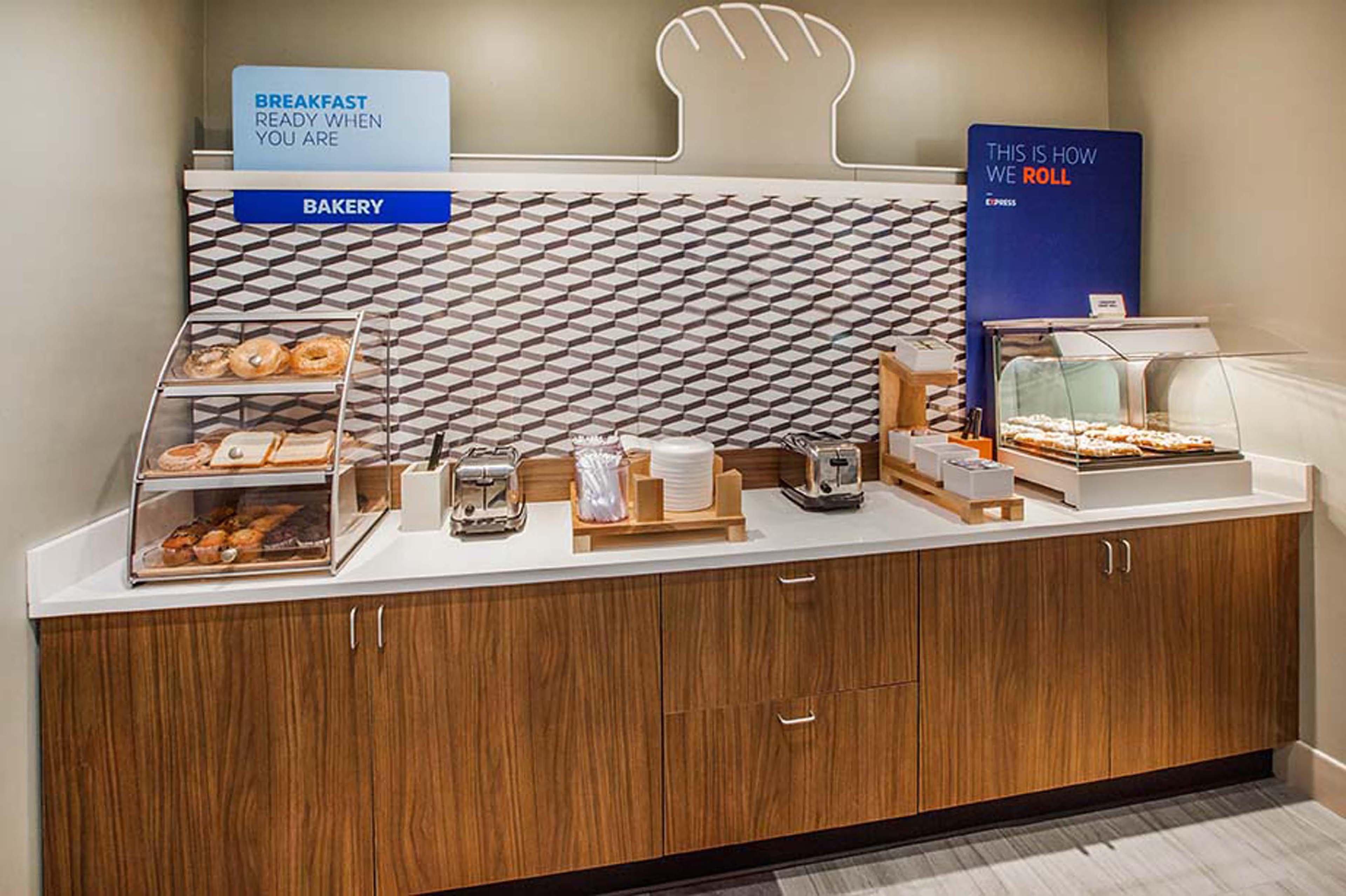 Holiday Inn Express & Suites Tupelo By Ihg Экстерьер фото