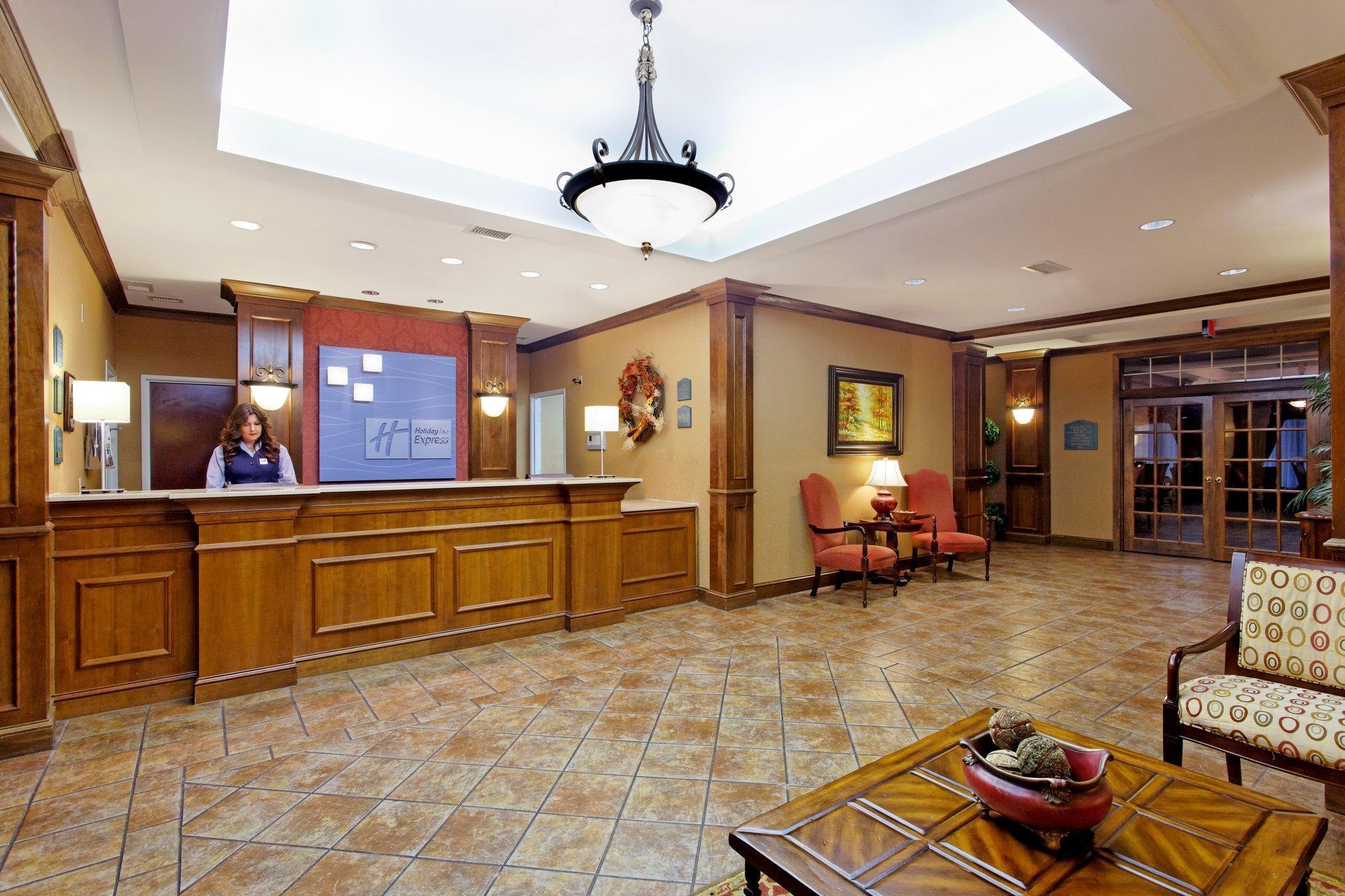 Holiday Inn Express & Suites Tupelo By Ihg Экстерьер фото
