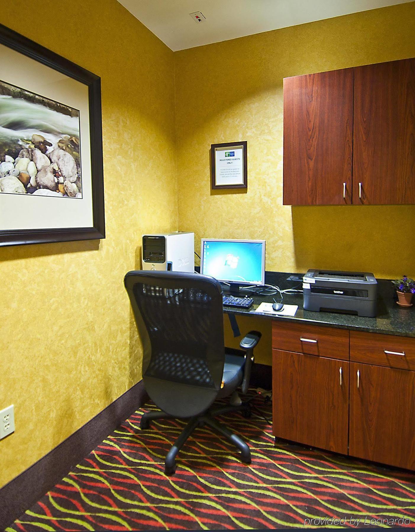 Holiday Inn Express & Suites Tupelo By Ihg Удобства фото